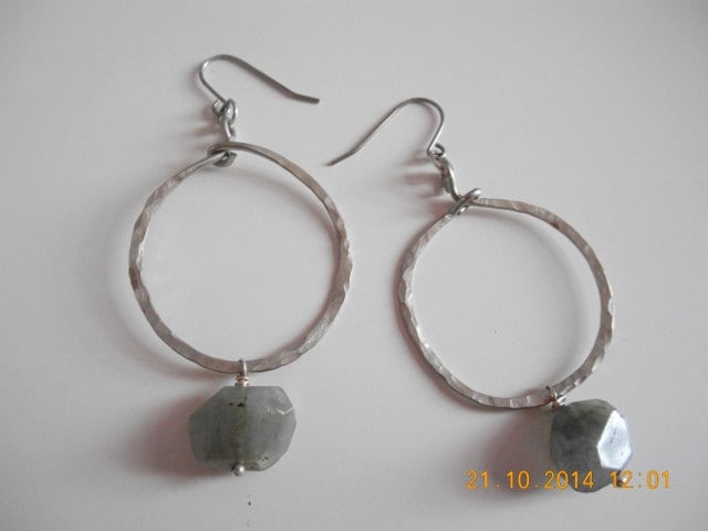 Labradorit Tropfen Ohrringe von LeanesDesigns