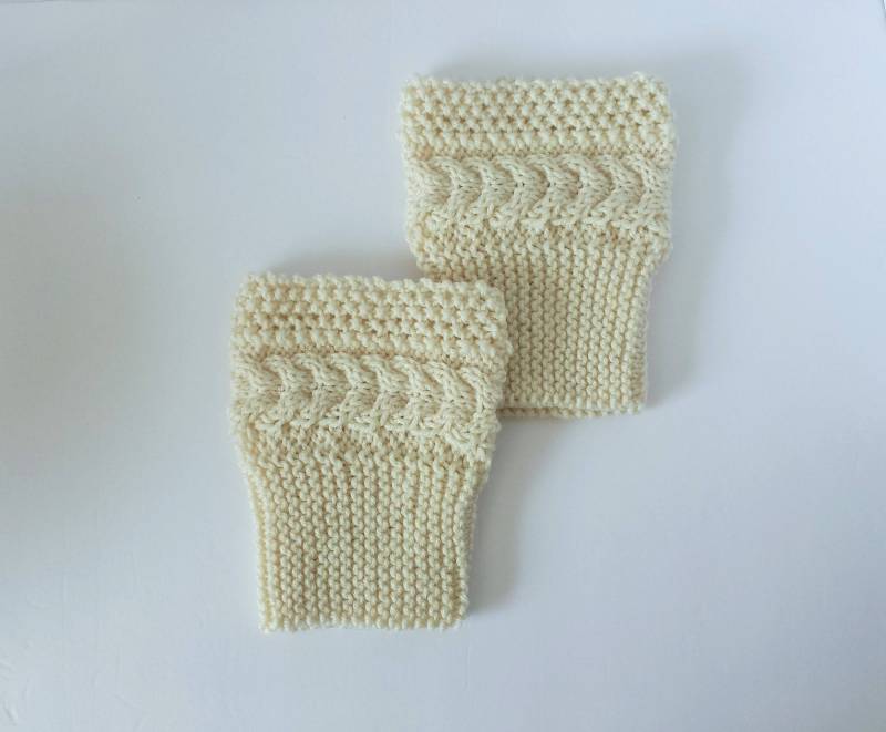 Handgestrickte Aran Kralle Zopfmuster Boot Manschetten - Erwachsene Frau Größe Groß von LeapingLucyKnits