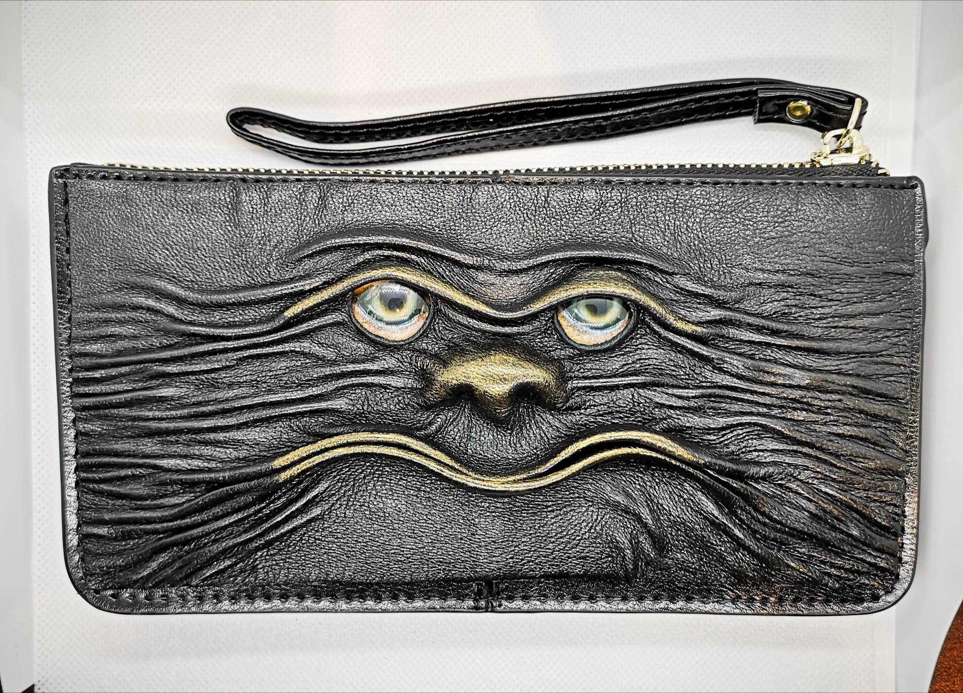 Handgefertigte Leder Lange Schwarze Kupplung Frauen Reißverschluss Rindsleder Geldbörse Brieftasche Kartenhalter. Monster-Tasche von LeasBoutique