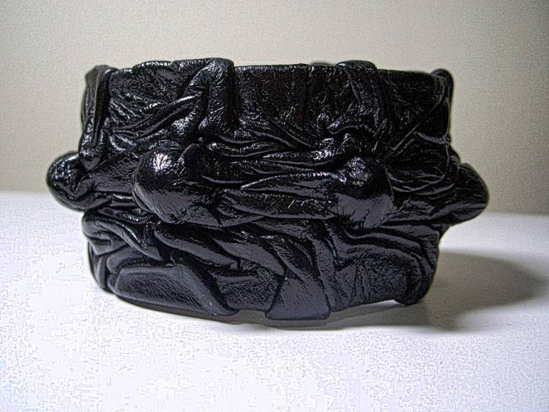 Handgefertigtes Lederarmband. Schwarz Braun Handgemachtes Verstellbares Leder Manschette Armband Für Männer Frauen. Geformte Ledermanschette von LeasBoutique