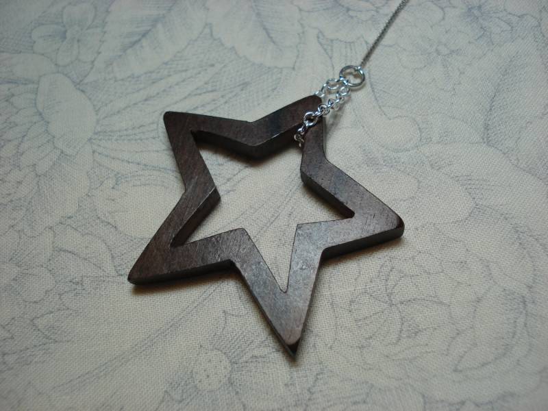 Große Leichte Holzsterne Auf Sterling Einfädler Ohrringe Oder Halskette-Ohr-Threads-Kostenloser Versand in Die Usa von LeasEarThreads