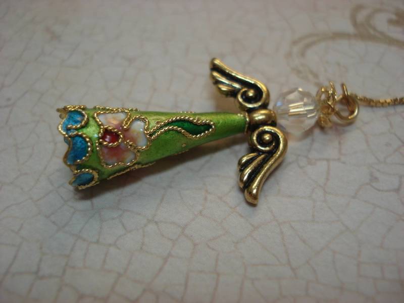 Grüne Cloisonne Engel Auf Vergoldeten Fädelohrringen - Vermeil-Ohrfäden-Versandkostenfrei in Die Usa von LeasEarThreads