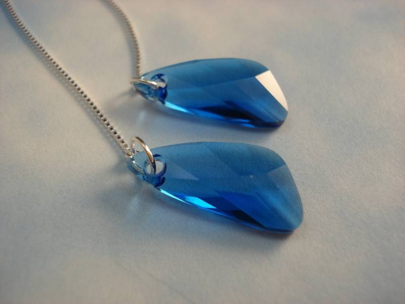 Helle Blaue Swarovski-Kristalle Auf Sterling Ohrgewinde-Threader Ohrringe Oder Halskette-Kostenloser Versand Nach Usa von LeasEarThreads
