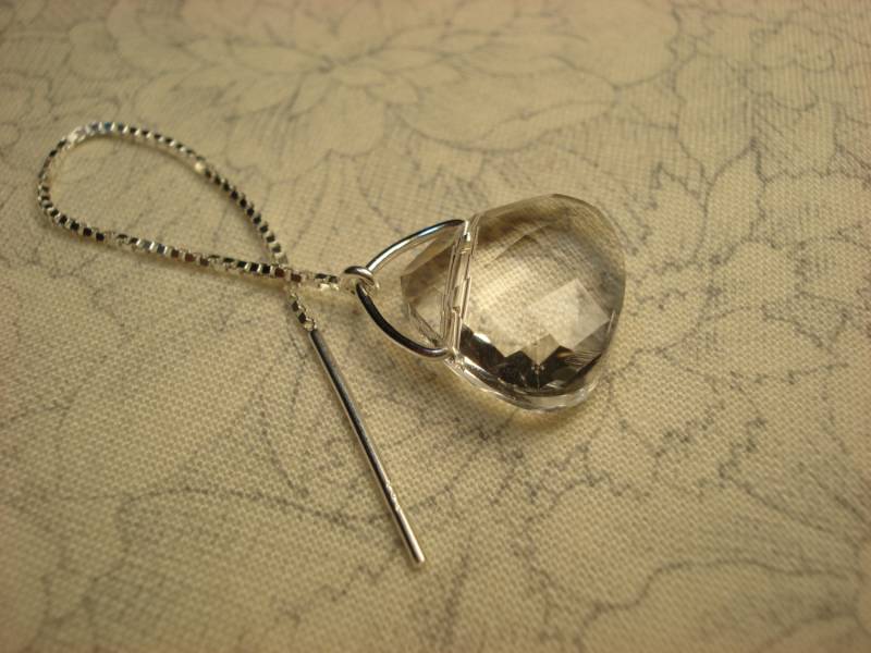 "Klare "Purse Shaped" Glasperlen An Sterling Threader Ohrringe Oder Halsketten-Ohrfäden-Kostenloser Versand Nach Usa." von LeasEarThreads