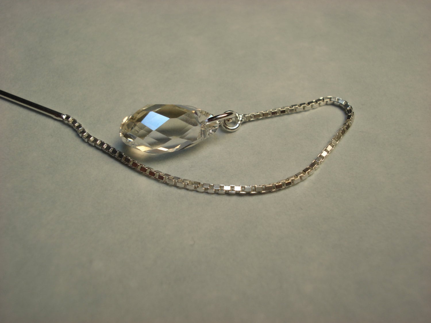 Klare Teardrop Swarovski-Kristalle Auf Sterling Ohrgewinde - Kostenloser Versand in Die Usa Threader Ohrringe Oder Halskette von LeasEarThreads
