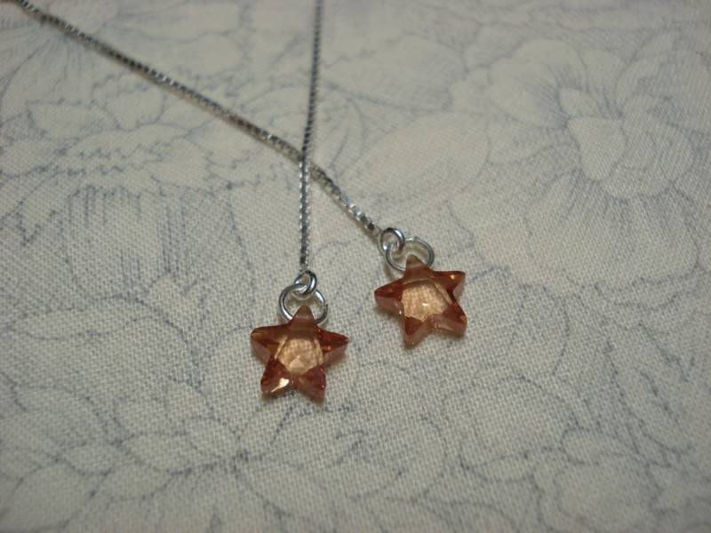 Winzige Champagner Farbigen Sternen Auf Einfädler Ohrringe Oder Halskette-Ohr Threads Kostenloser Versand in Die Usa von LeasEarThreads