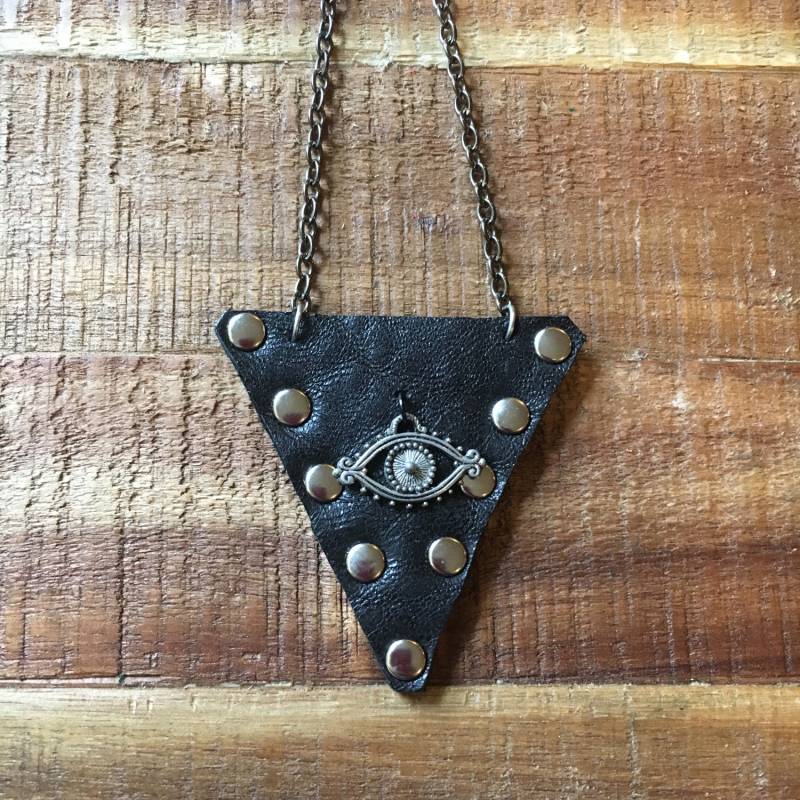 Gitarre Pick Fall, Leder Beutel, Spieler Geschenk, Zubehör, Schwarze Ledertasche Mit Silber Auge Charme, Leder-Geschenke von LeatheRCycle