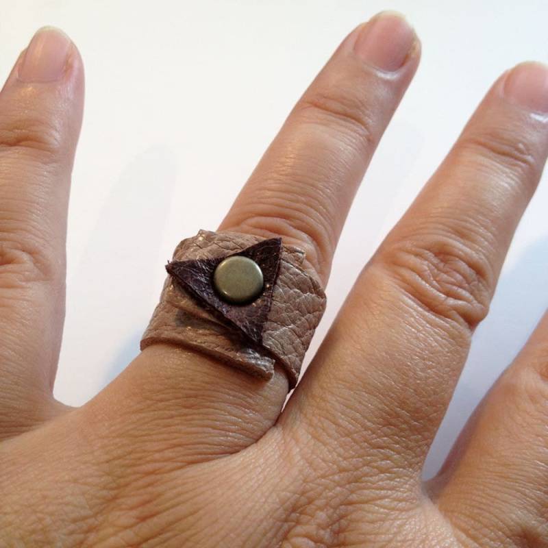 Leder-Ring, Zwei Farbe - Umwickelt Ring von LeatheRCycle