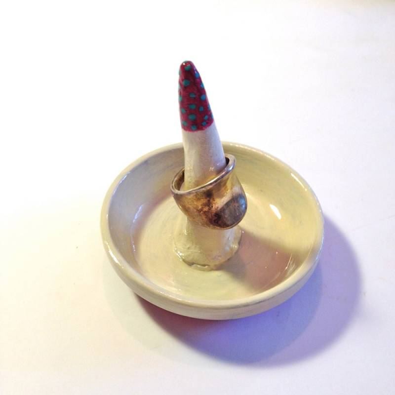 Ring Halter Schale - Off White Ringhalter Runde Ton Schale Ring-Display von LeatheRCycle