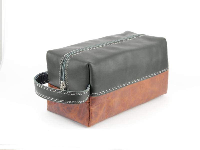 Kulturbeutel Aus Braunem Und Grauem Leder. Reisetasche. Rasiertasche Originelles Geschenk von TassenVanILZA