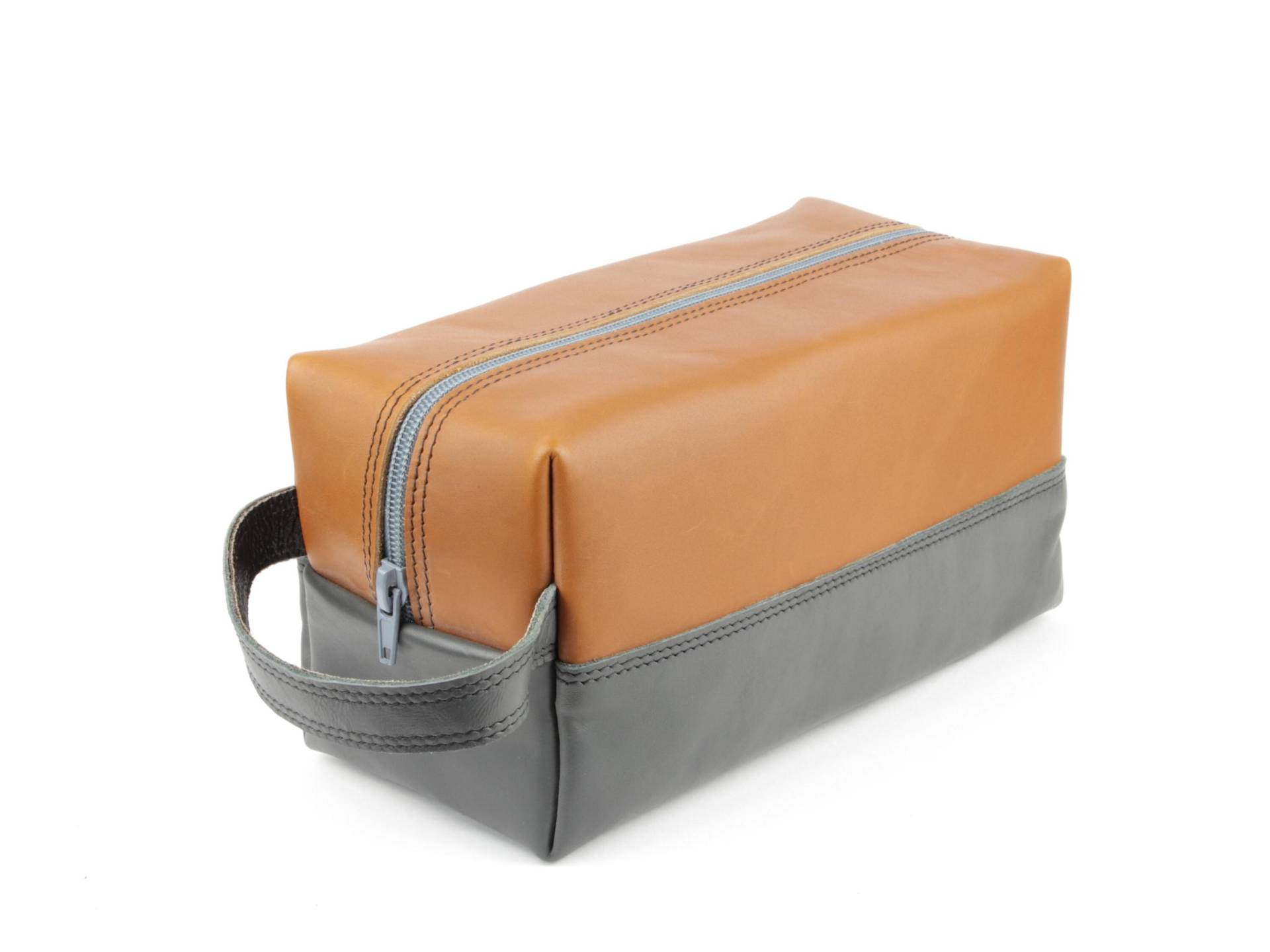 Kulturbeutel Aus Braunem Und Grauem Leder. Reisetasche. Rasiertasche Originelles Geschenk von TassenVanILZA