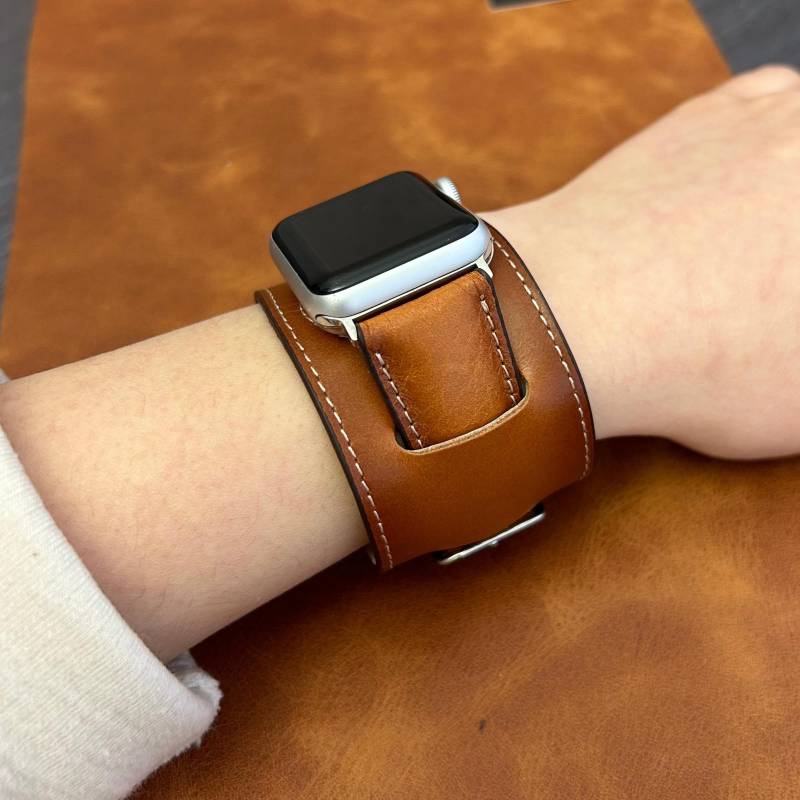 Apple Watch Band For Series 10/Ultra/Se/9-1 Custom Christmas Gift Men & Women Bracelet Sport Personalised Genuine Leather von LeatherBagOne