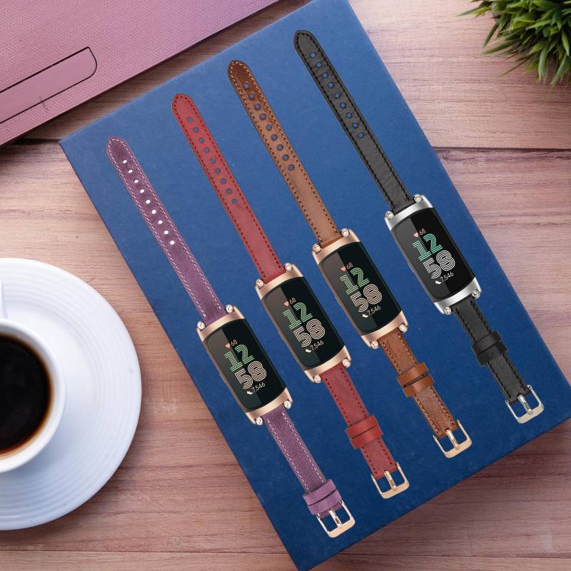 Fitbit Charge 5 6 Watch Band 18mm Custom Christmas Gift Men & Women Bracelet Sport Personalised Genuine Leather Weichnachtsgeschenk von LeatherBagOne