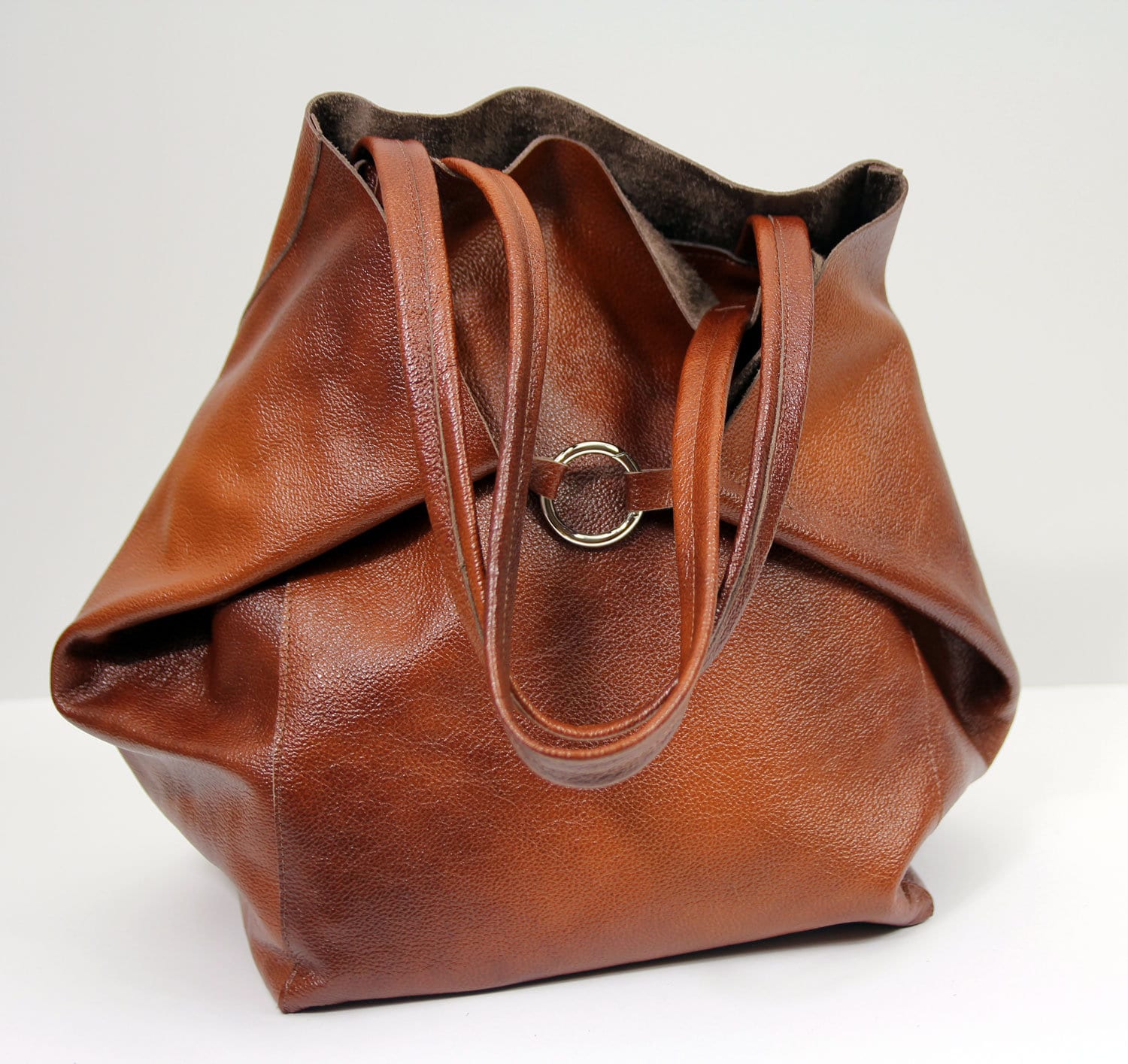 Cognac Braune Große Ledertasche, Oversized Tasche, Shopper Große Alltagshandtasche Für Frauen, Vollrindleder von LeatherBagsStudio