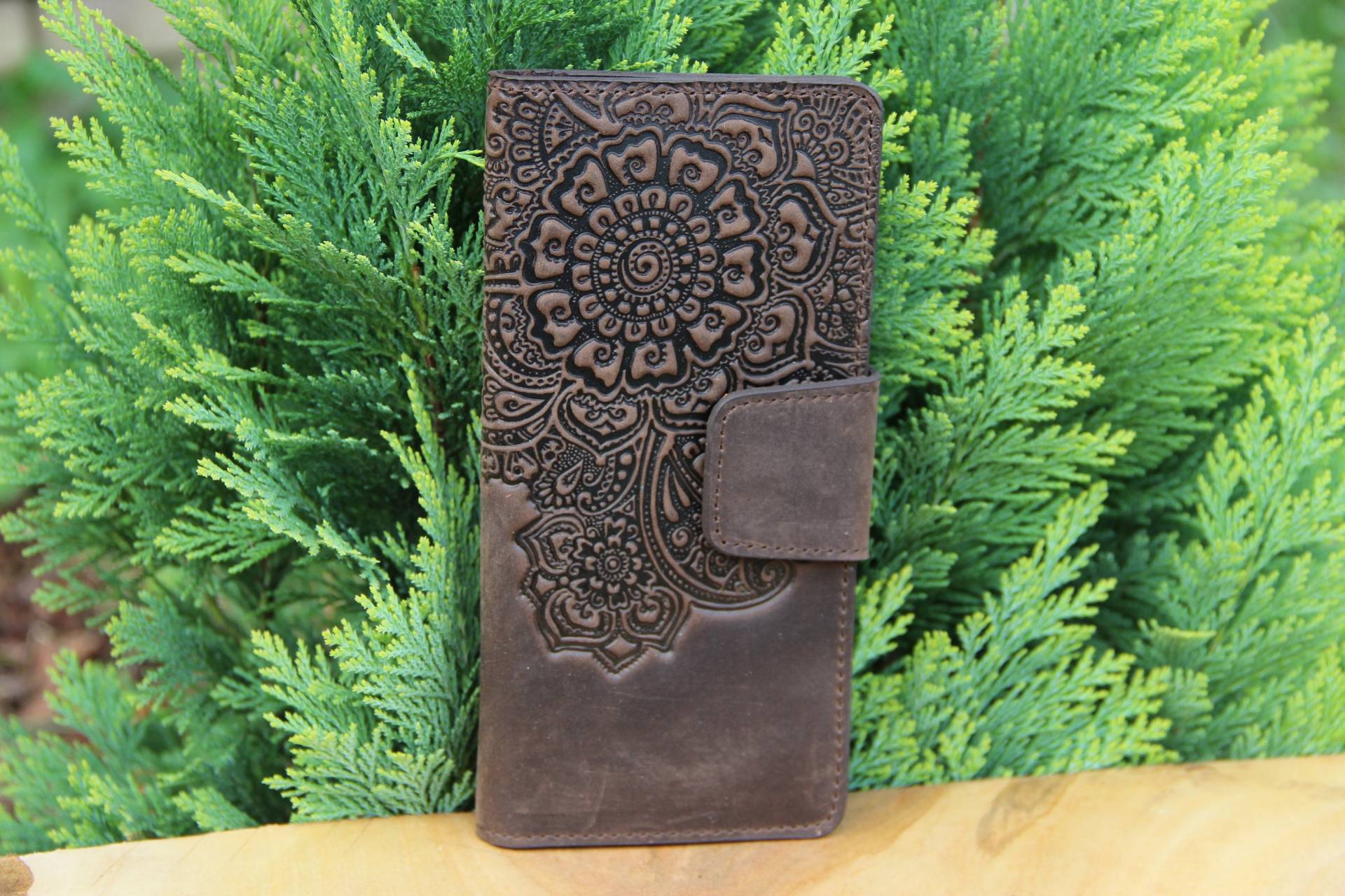 Floral Geprägte Dunkelbraune Leder Geldbörse Vollkorn Clutch von LeatherCraftsUA