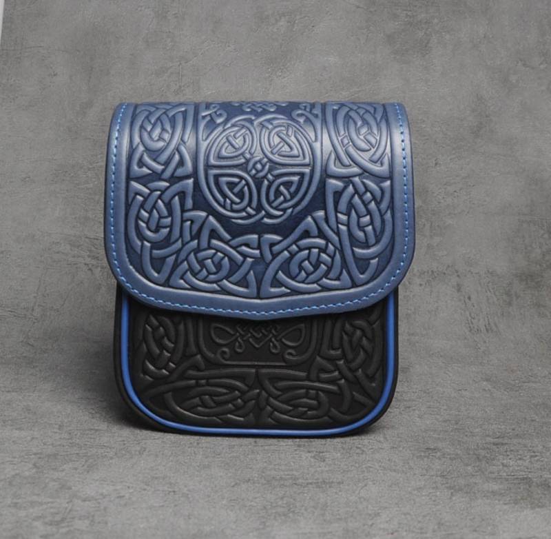 Geprägte Leder Mini Crossbody Bag Blau & Schwarz Punzierte Geldbörse von LeatherCraftsUA