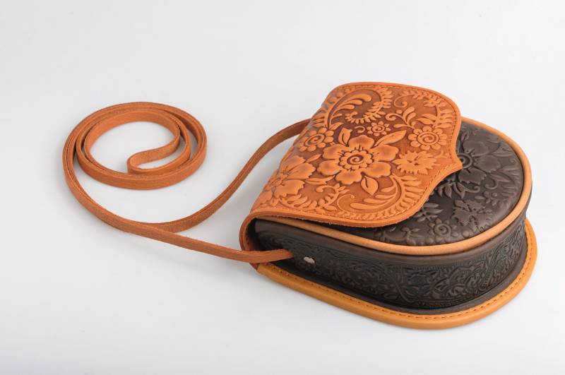 Geprägte Leder Mini Geldbörse Heiße Punzierte, Florale Umhängetasche von LeatherCraftsUA