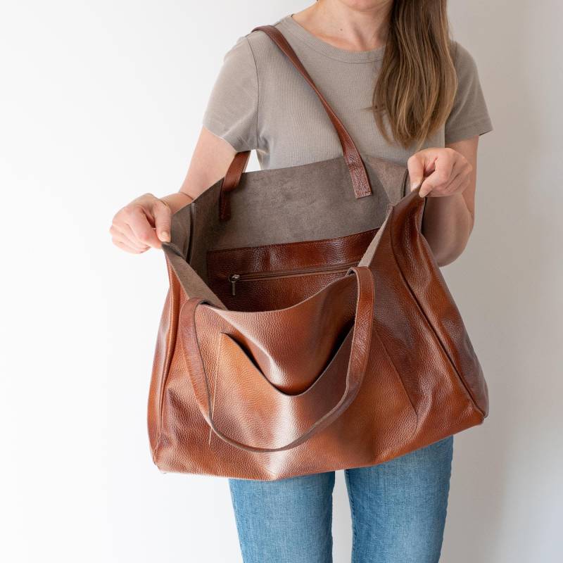 Cognac-Braune Leder-Tasche | Übergroße Shopper-Tasche Große Handtasche Mit Außentasche Schultertasche Für Jeden Tag Reisearbeit Geldbörse von LeatherDesignStudio