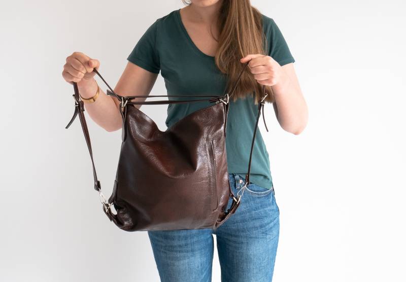 Leder Rucksack Geldbörse | Dunkelbraune Wandelbare Rucksack-Tasche Schultertasche Handtasche Handgefertigte Crossbody Reisetasche, Damen von LeatherDesignStudio