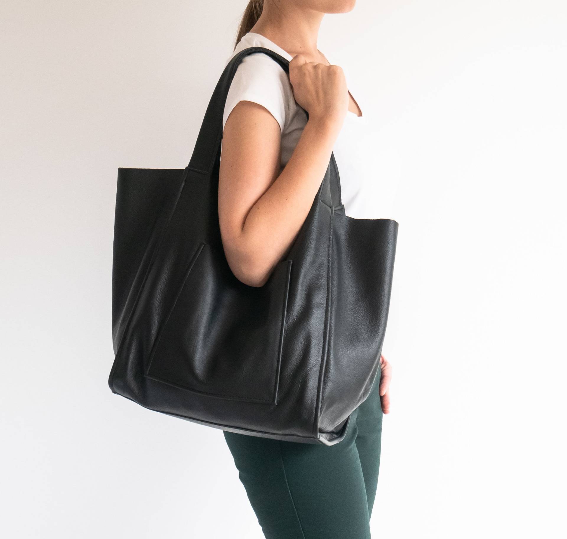 Schwarzes Leder Tote Bag, Slouchy Tote Medium Handtasche Für Frauen, Everyday Shopper, Frauen Ledertasche, Weekender Oversized Tasche, Geldbörse von LeatherDesignStudio