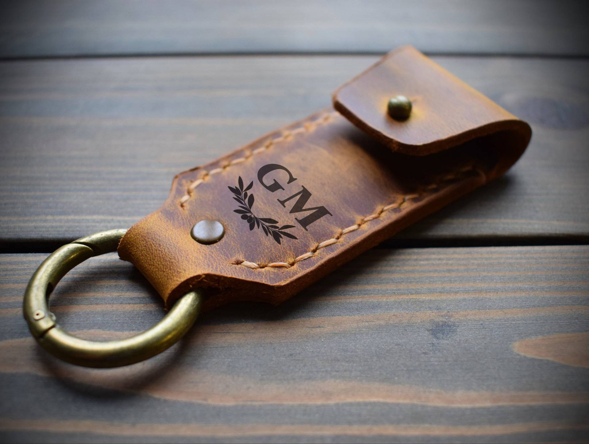 Leder Schlüsselanhänger/Zwei in Eins + Usb-stick Halter Mit Tasche Personalisierter Geschenk Zum 3 Leder Schlüsselanhänger/Zwei in Eins + Usb-stick Halter Mit Tasche Personalisierter Geschenk Zum 3 von LeatherFamilyUA