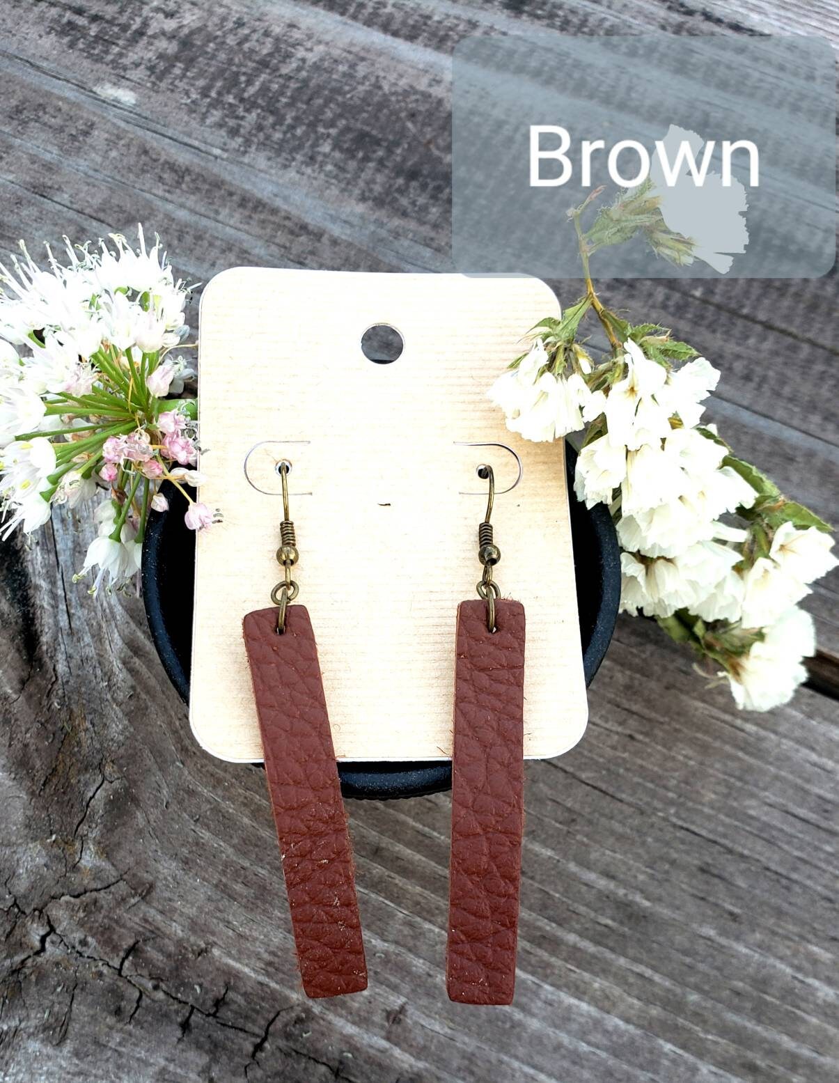 Handgefertigte Leder Tropfen Ohrringe Handgefertigte Leder Tropfen Ohrringe von LeatherNSteelJewelry
