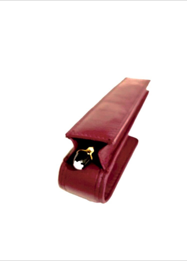 Weinrot Leder Stifteetui. Single Pen, Magnetverschluss. Qualität Handarbeit von LeatherPouch