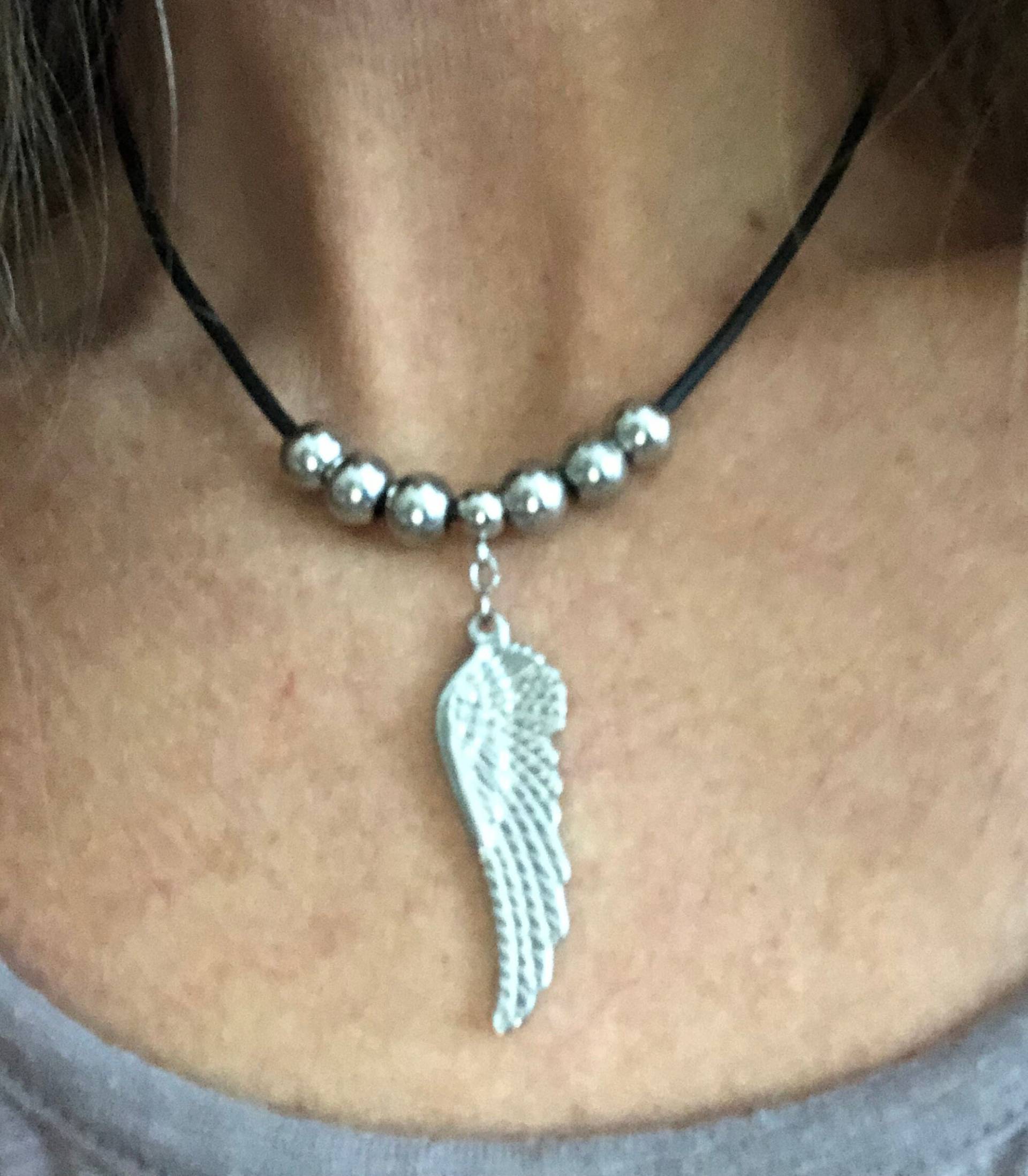 Engel Halskette, Flügel Anhänger Silber Flügel, Leder Schmuck, Liebhaber Geschenk Engel Halskette, Flügel Anhänger Silber Flügel, Leder Schmuck, Liebhaber Geschenk von LeatherRiot