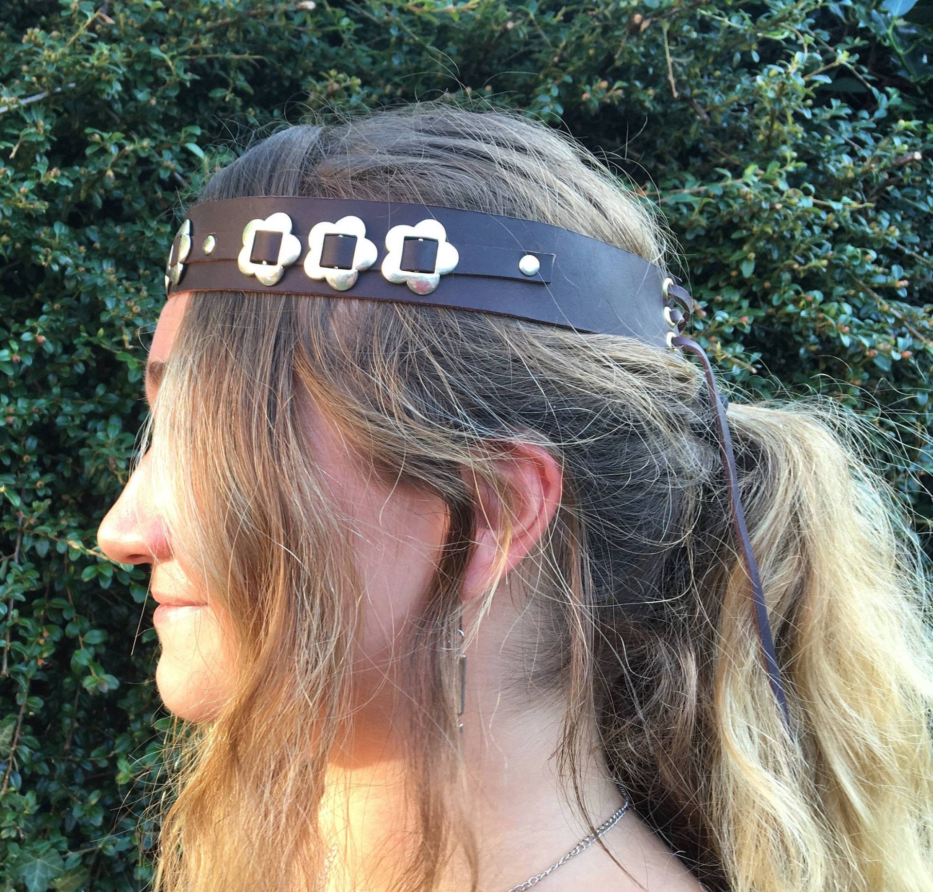 Festival Haarband, Leder Krieger Kopfschmuck, Blumen Boho Kopfbedeckung Geschenk von LeatherRiot