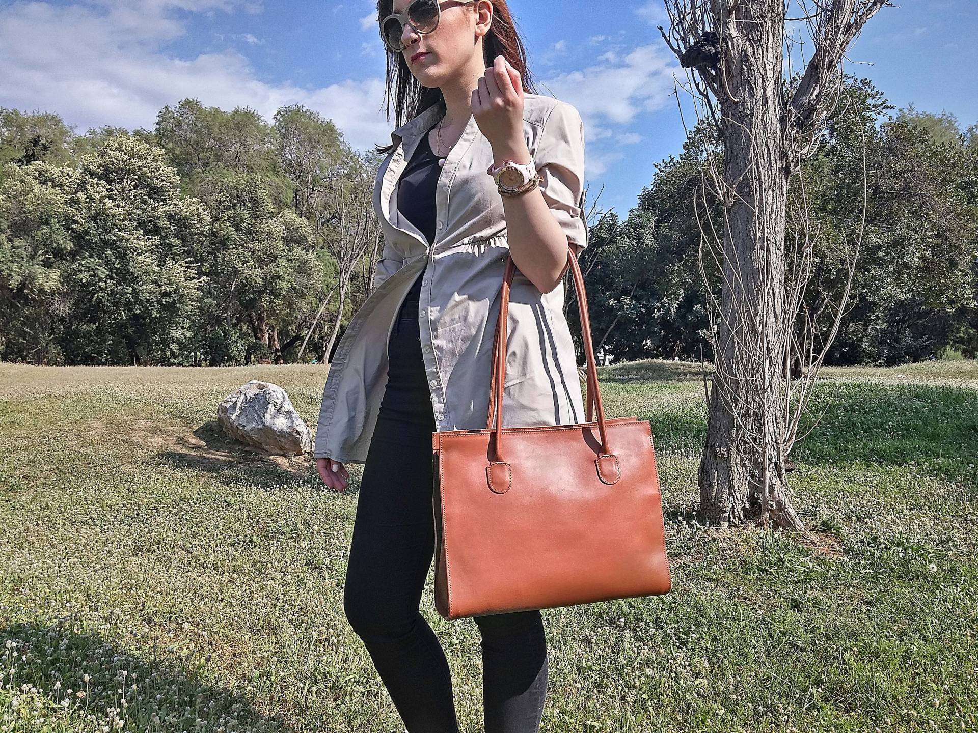 Handgemachte Vollnarbenleder-Einkaufstasche Büro-Handtasche Mit Reißverschluss Handgemachte Vollnarbenleder-Einkaufstasche Büro-Handtasche Mit Reißverschluss von LeatherStrata