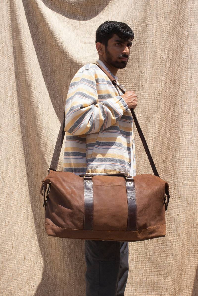 Leder Seesack Handgefertigte Weekender Sporttasche Männer Wildleder Reisetasche Reisetasche, Weekender, Weihnachtsgeschenke von Leatherewery