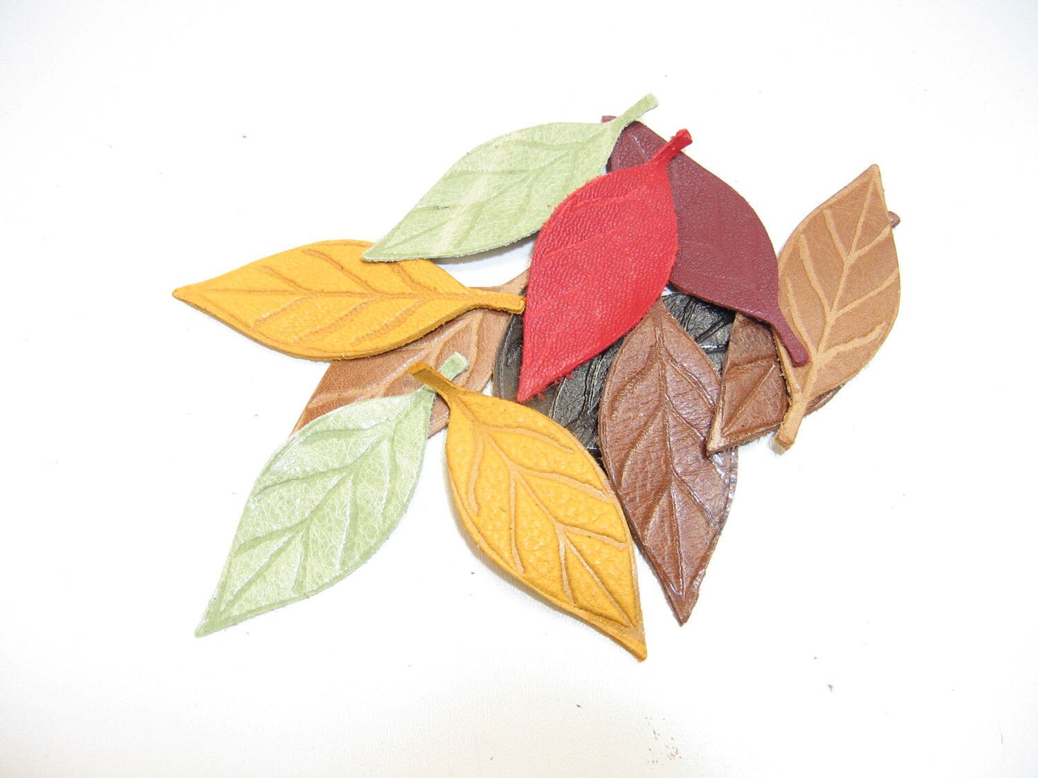 Leder Die Cut Blattformen Mit Adern in Verschiedenen Farben | 12 Stück Lots 6-10 Herbstblätter, Herbstlaub, Blätter Lot Leder Die Cut Blattformen Mit Adern in Verschiedenen Farben | 12 Stück Lots 6-10 Herbstblätter, Herbstlaub, Blätter Lot von Leatherstripper