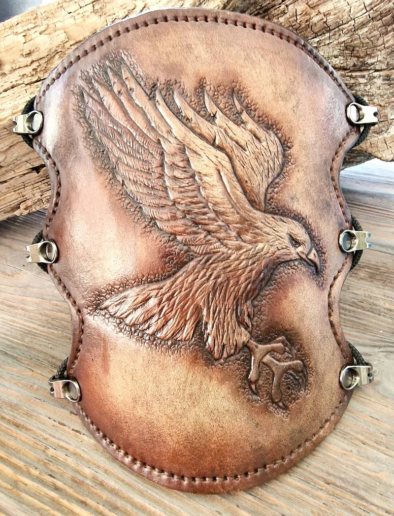 Armschutz Bogensport von LeatherworkSUMA