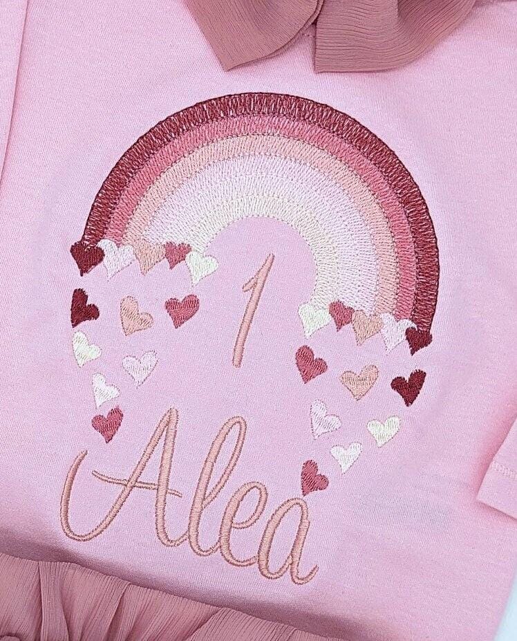 Regenbogen Geburtstagsshirt Personalisiert 1 2 3 4 5 , Geburtstagsoutfit Erster Jahr | Kinder Geschenk Tshirt L Oberteil Mädchen Baby Body von LeatisBaby
