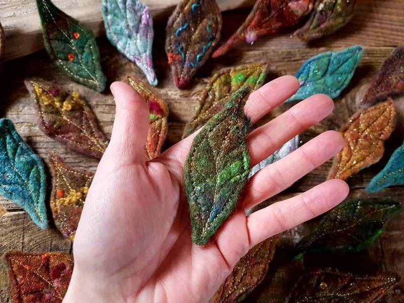 Erdige Filzblatt Brosche Herbst Blätter Merino Seide Handgemacht Wollfilz Waldschmuck Feen Schmuck Fibre Pin Ooak Weihnachtsgeschenk Geschenk Erdige Filzblatt Brosche Herbst Blätter Merino Seide Handgemacht Wollfilz Waldschmuck Feen Schmuck Fibre Pin Ooak Weihnachtsgeschenk Geschenk von Leawildcreative