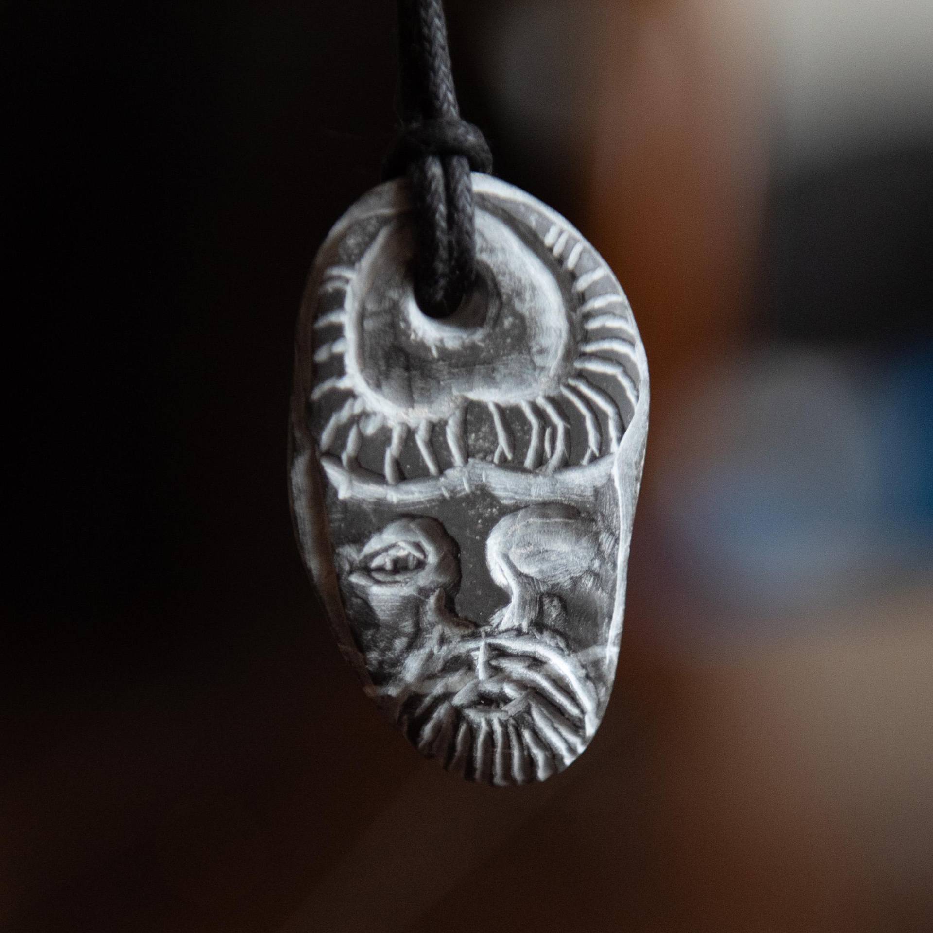 Wouden, Anhänger Aus Stein Wouden, Anhänger Aus Stein von LebendigeSteine