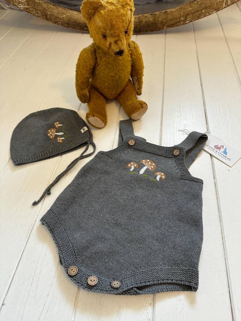 Baby Bloomer Mit Mütze Babystrampler Gestrickt Babyhose Bio Baumwolle Stickbloomer von Lebenundgeniessen
