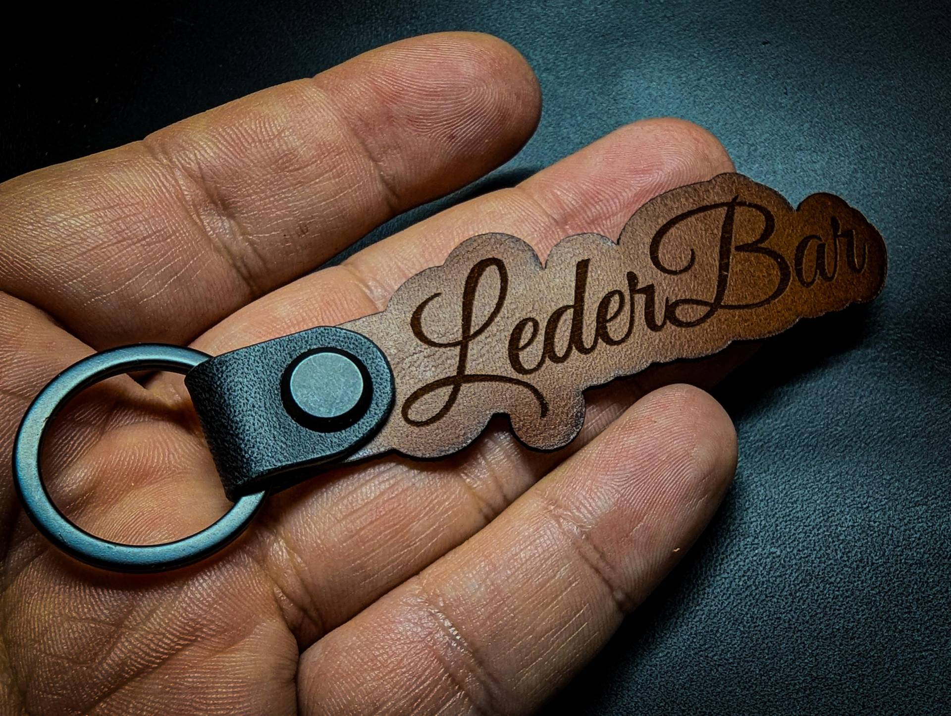 Personalisierbarer Schlüsselanhänger Aus Leder von LederBarShop