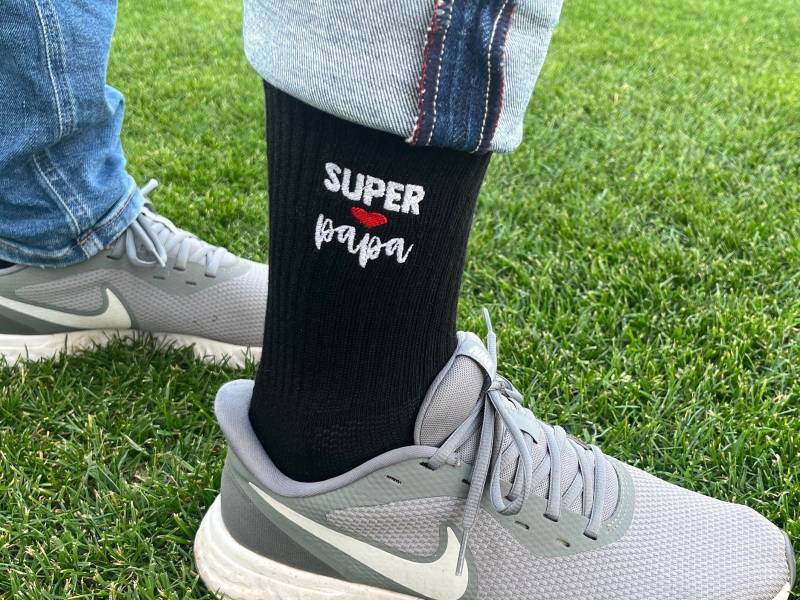 Superpapa - Socken Bestickt Geschenk Für Vater Vatertag Papa von LederStichundCo