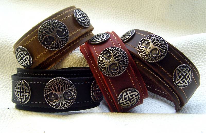 Armband Weltenbaum Irminsul Yggdrasil Lederarmband von LedereckeKonstanz
