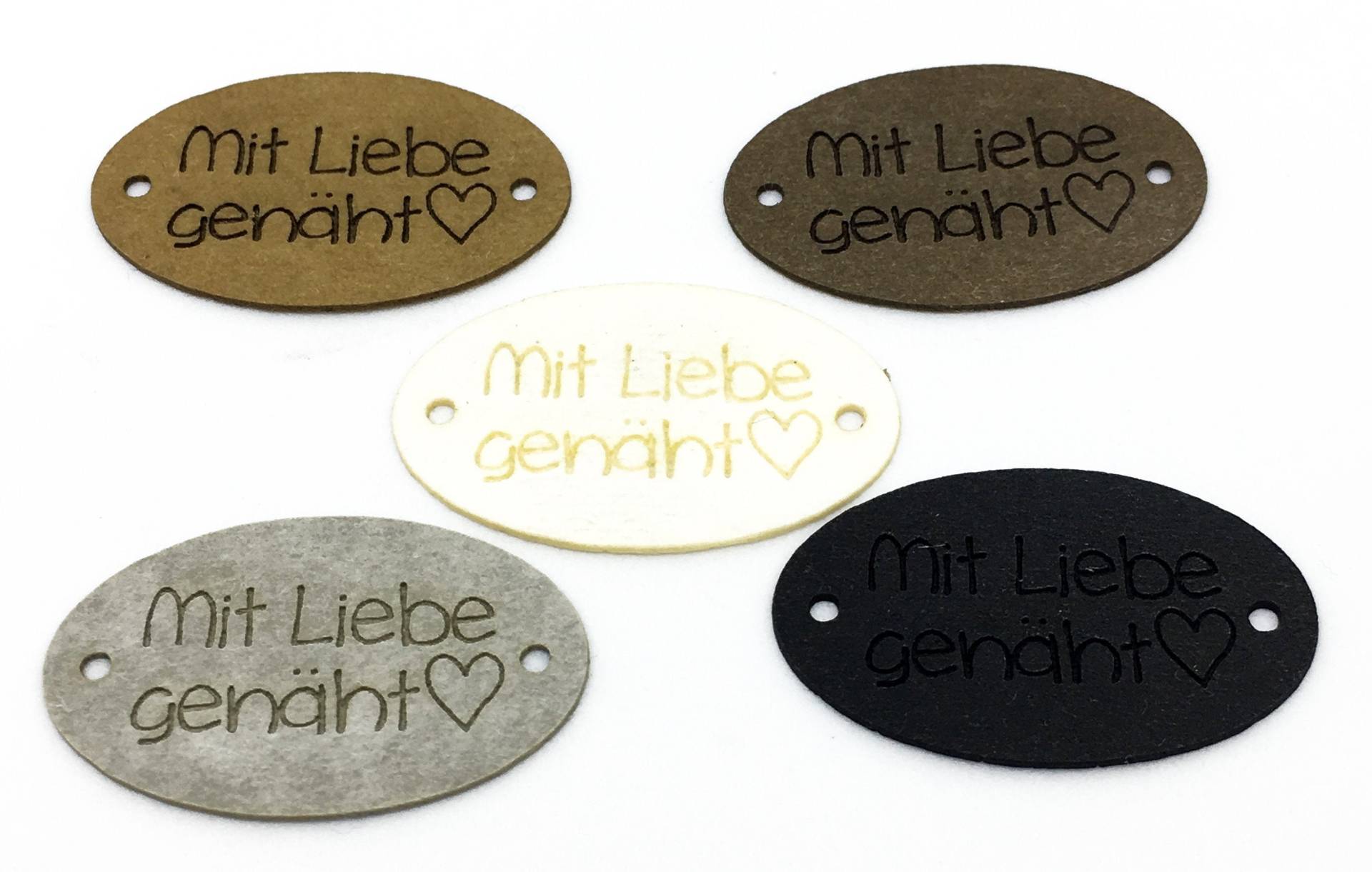 Labels Aus Snappap "Mit Liebe Genäht", Aufnäher Snappap, Veganes Handmade-Label, 30 X 19 Mm Oval Labels Aus Snappap "Mit Liebe Genäht", Aufnäher Snappap, Veganes Handmade-Label, 30 X 19 Mm Oval von Lederetikett