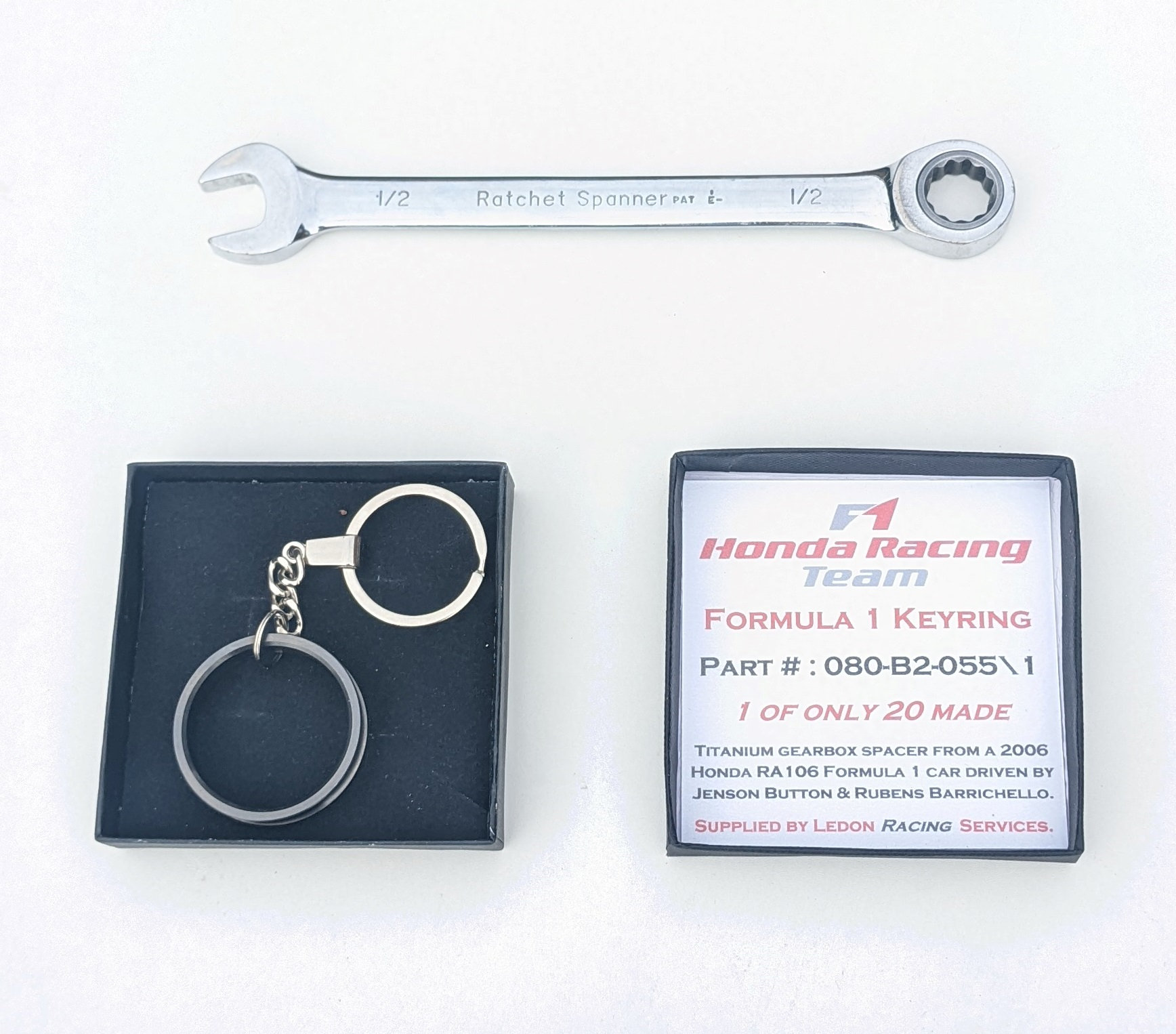 K12 Honon F1 Titan Rennwagen Getriebeteil Schlüsselanhänger Metall Formel 1 Jungs Bemannt Auto Fahren Motorsport Weihnachtsgeschenk von LedonGifts
