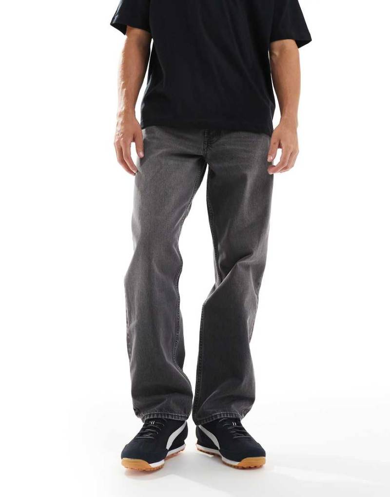 Lee - Asher - Lockere, gerade geschnittene Jeans in verwaschenem Schwarz von Lee