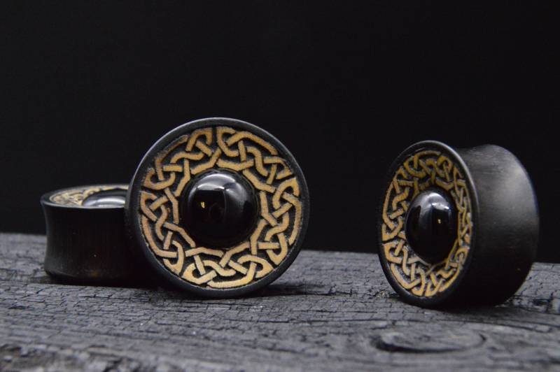 1x Plug Arang Wood & Onyx 20-30mm - F1 von LeelaArtandJewellery