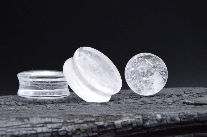 1x Plug Aus Crystal Stone - J1 von LeelaArtandJewellery