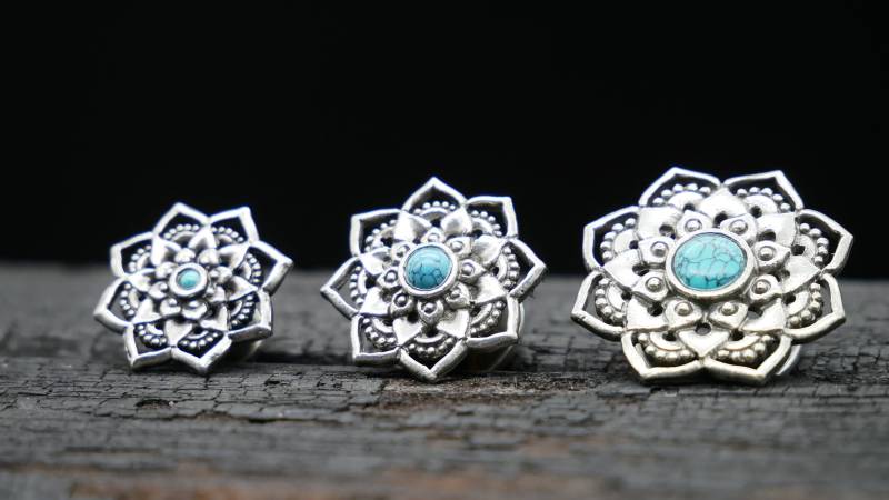 1x Plug Aus Weiß-Messing - I1 von LeelaArtandJewellery