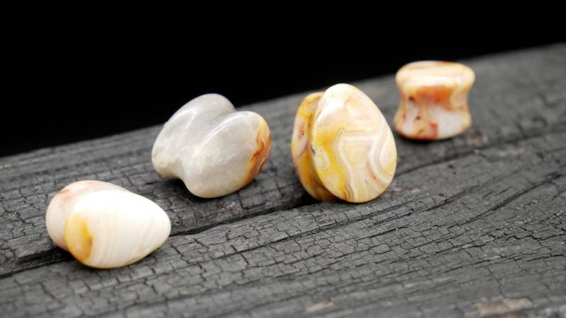 1x Plug Crazy Laze Agate Teardrop - J2 von LeelaArtandJewellery