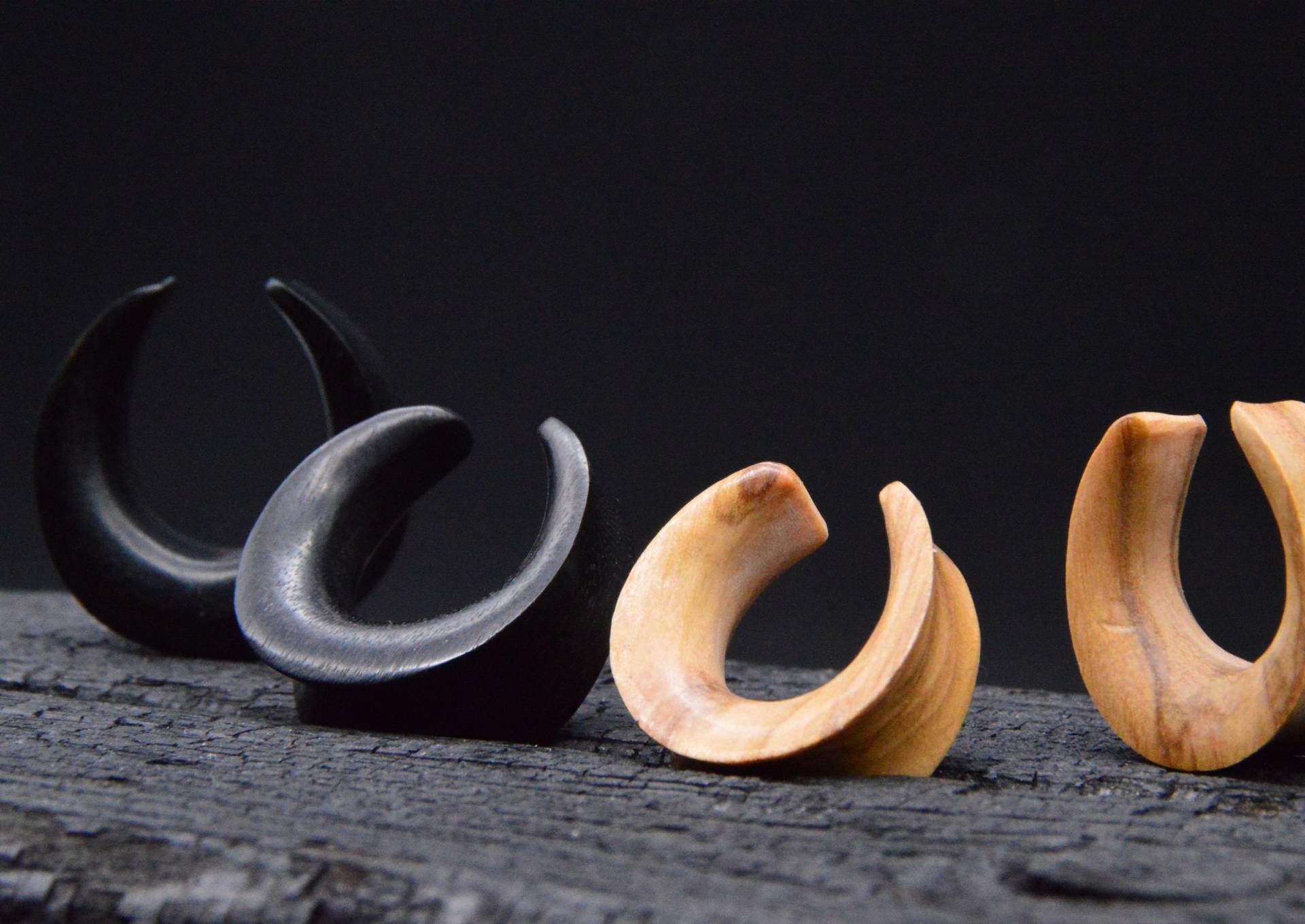 1x Saddle Tunnel Aus Narra/Olive Wood - C2 von LeelaArtandJewellery