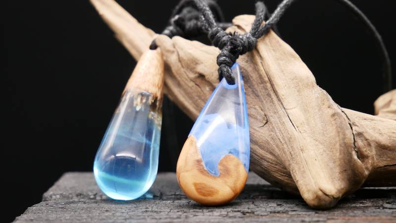 Amulett Aus Holz Und Epoxidharz - Bb-6 von LeelaArtandJewellery