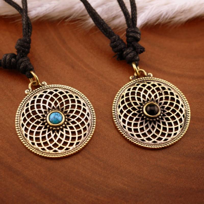 Halskette Amulett Anhänger Unisize Aus Messing Und Stein - Cc-7 von LeelaArtandJewellery